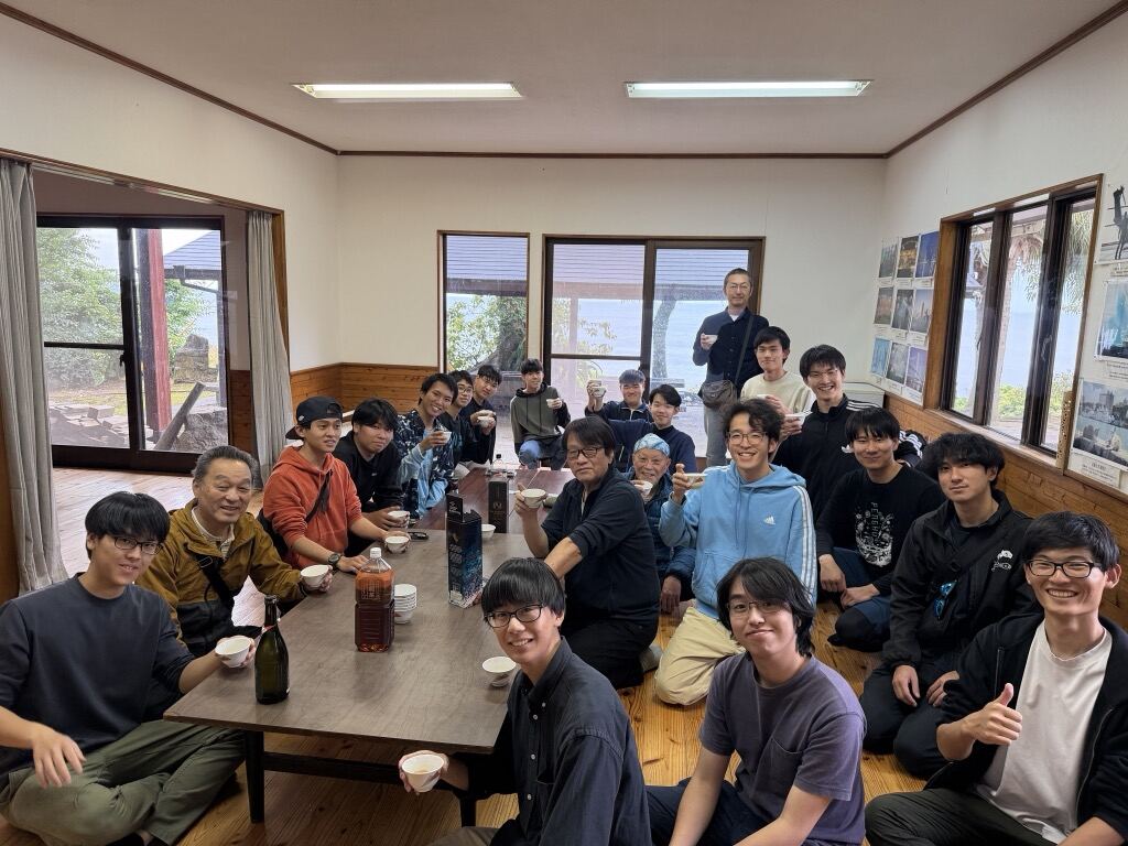 メンバーの集合写真